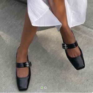 Dolce Vita Arora black leather Ballet Flats